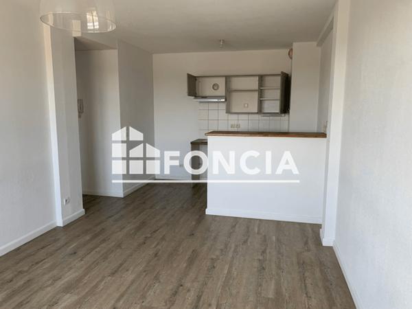 Location Appartement 2 pièces 44.24 m² - 3 RUE DE FLORIMOND ROBERTET Blois 41000