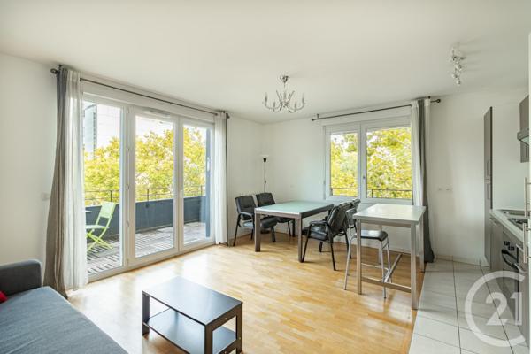 Appartement F2 à vendre  2 pièces - 43,60 m2 PARIS - 75017