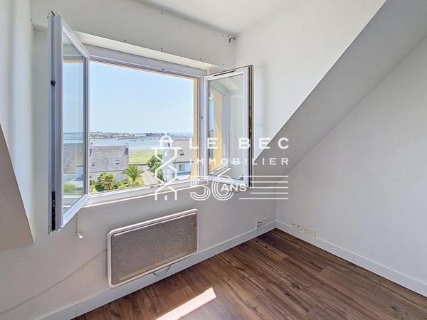 LOCMIQUÉLIC : Appartement T3 lumineux avec vue sur la mer et la rade