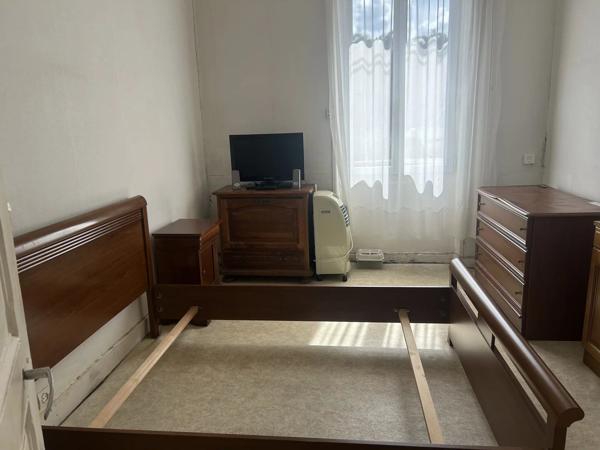 Vente                                                      Maison
                        
                     3 pièces                      62 m2                     à Auzat-la-Combelle