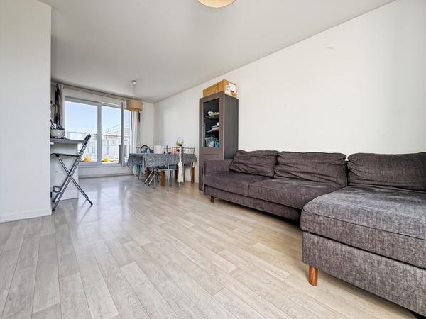 Appartement Terrasse Rosny F3 -  Métro Ligne 11