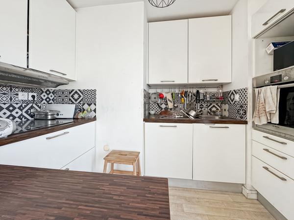 Appartement Terrasse Rosny F3 -  Métro Ligne 11