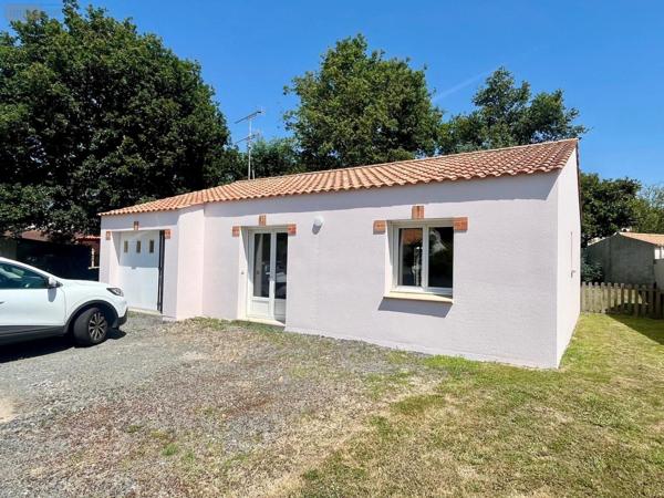 Maison individuelle à vendre à Challans en Vendée (85300), ref : 998/M/2370-85092