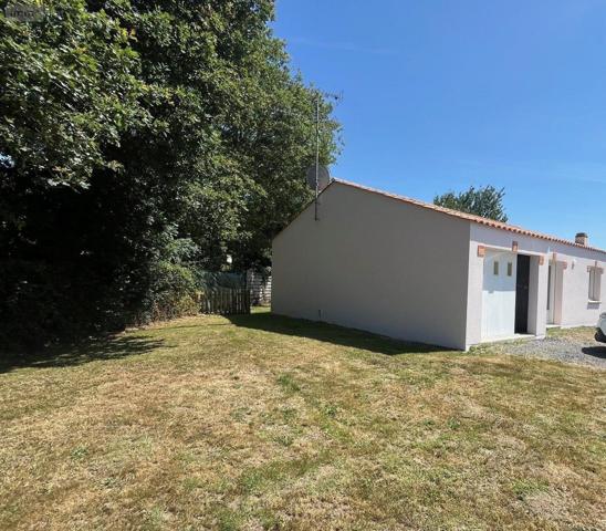 Maison individuelle à vendre à Challans en Vendée (85300), ref : 998/M/2370-85092