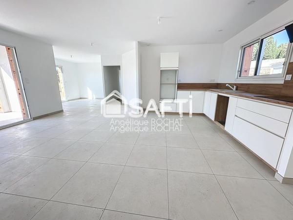 villa plain pied 2 chambres 72m2 avec garage et jardin paysager sur parcelle de 270m2 Portiragnes