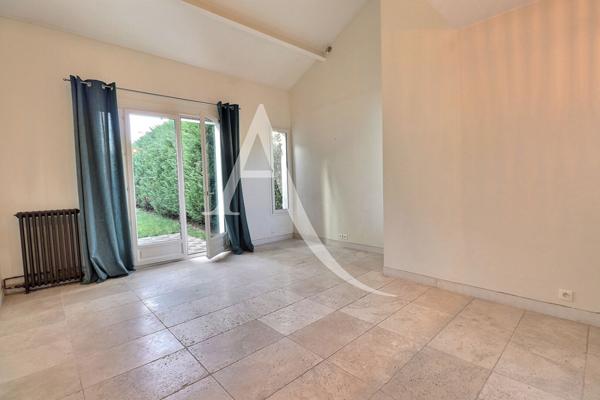 Beaucoup de cachet pour cette belle maison à Maisons Laffitte 4 pièce(s) 80 m2, 3 chambres, jardin, cave, parking !