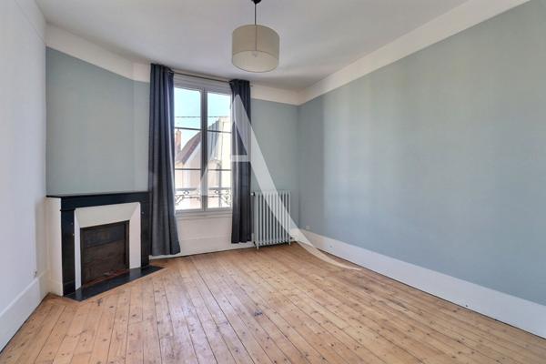 Beaucoup de cachet pour cette belle maison à Maisons Laffitte 4 pièce(s) 80 m2, 3 chambres, jardin, cave, parking !