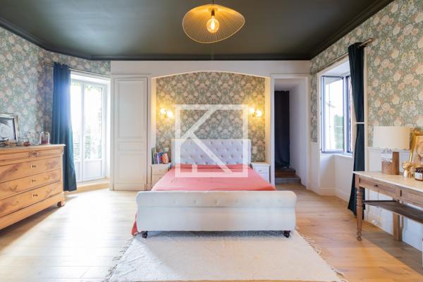 ANCIENNE MAISON DE BOURG RÉNOVÉE