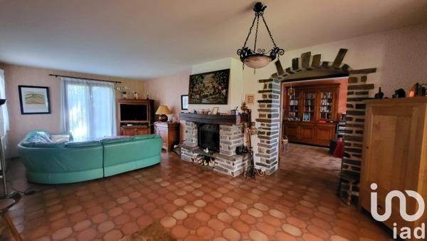 Maison 5 pièces de 205 m² à Marles-en-Brie (77610)