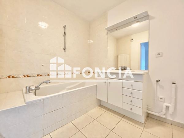 Location Appartement 3 pièces 62.6 m² - 12 RUE CLOTILDE AUBERTIN Metz 57000