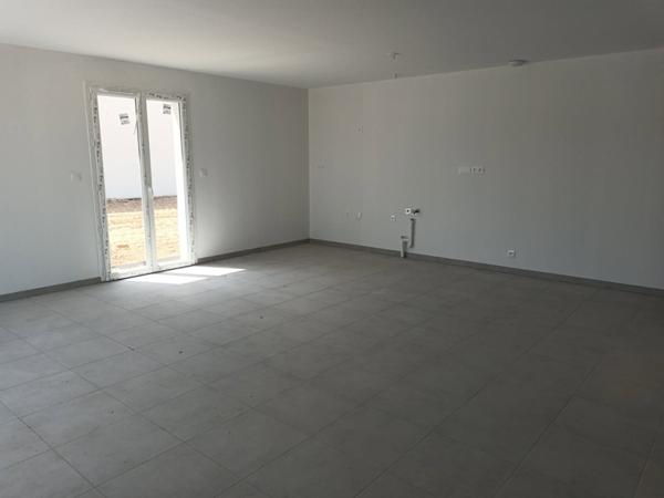 Villa plain-pied F4 neuve Damazan