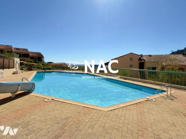 Charmant studio de 26m², terrasse, vue mer et place de parking 