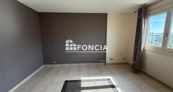 Location Studio 31.76 m² - Meaux 77100