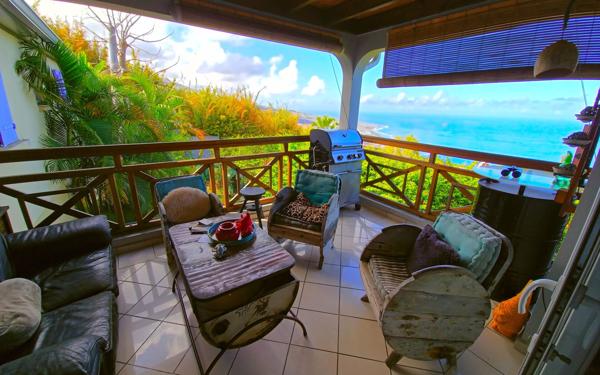 Maison à vendre    5 pièces • 125 m2 Saint-Leu