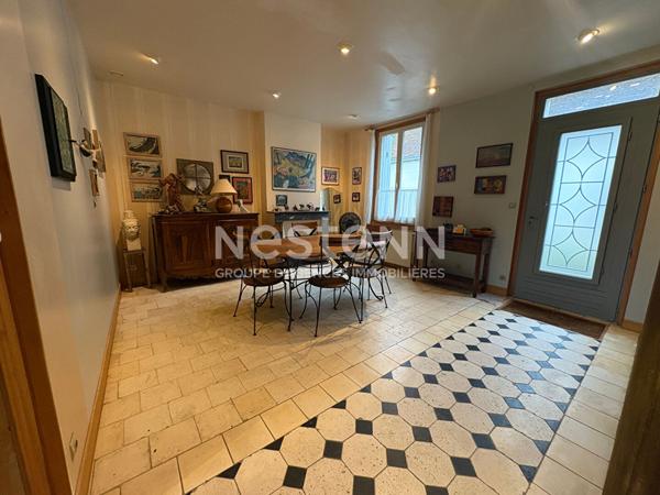 Maison 7 pièce(s) 167 m2