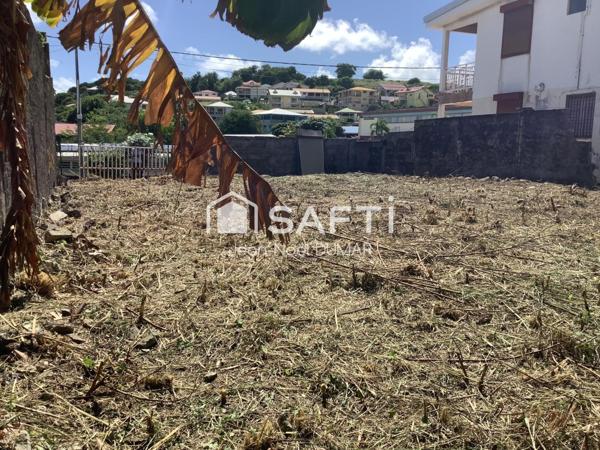 Terrain viabilisé avec permis de construire – Vauclin – Proche mer