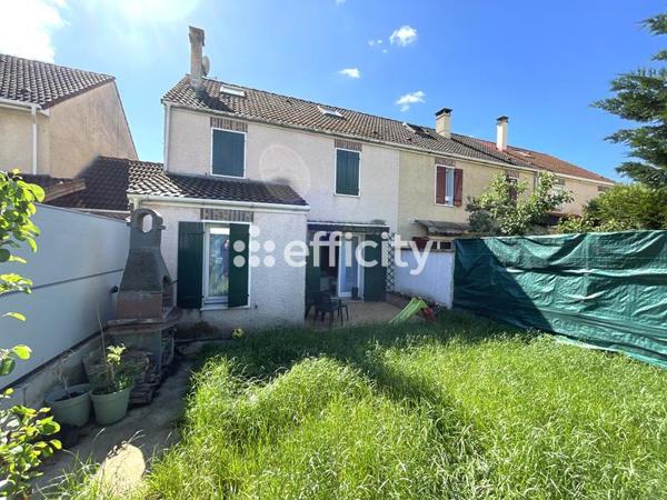 Maison
         7 pièces
        - 83 m² Exclusivité 182 600 € *