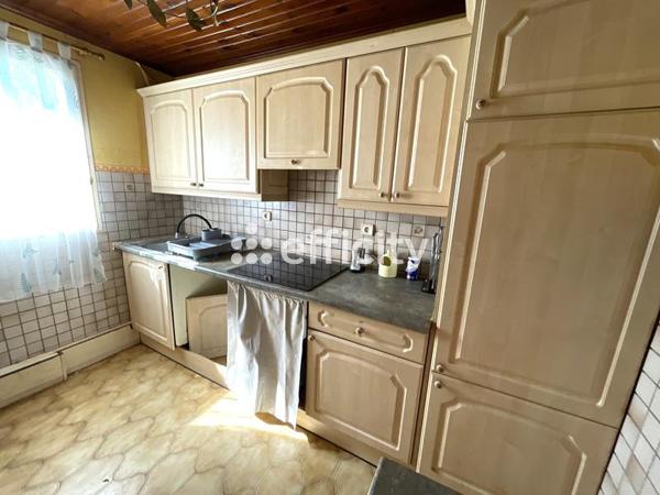 Maison
         7 pièces
        - 83 m² Exclusivité 182 600 € *