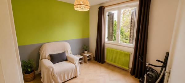 Maison
         5 pièces
        - 85 m² 330 000 € *