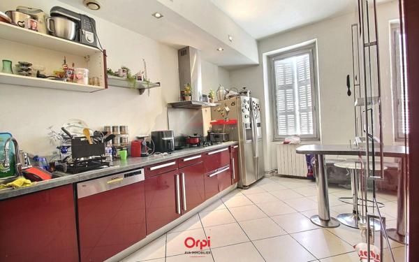 Appartement à vendre    4 pièces • 99,18 m2 Marseille 13