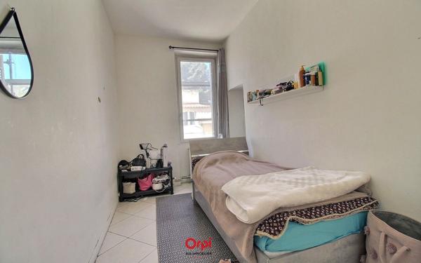 Appartement à vendre    4 pièces • 99,18 m2 Marseille 13