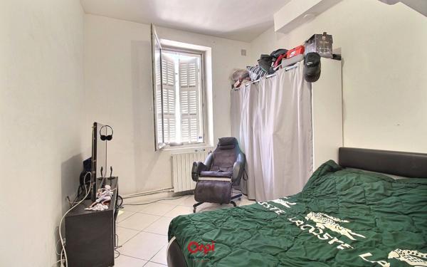 Appartement à vendre    4 pièces • 99,18 m2 Marseille 13