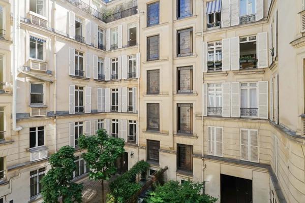Appartement Paris 8e - EUROPE