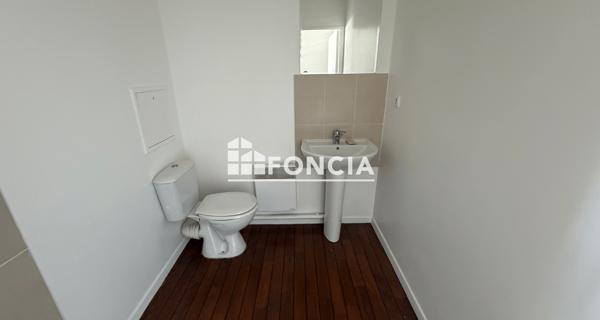 Location Appartement 3 pièces 60 m² - Corbeil-essonnes 91100