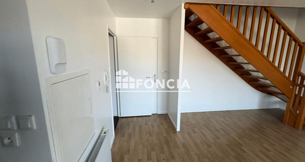 Location Appartement 3 pièces 60 m² - Corbeil-essonnes 91100