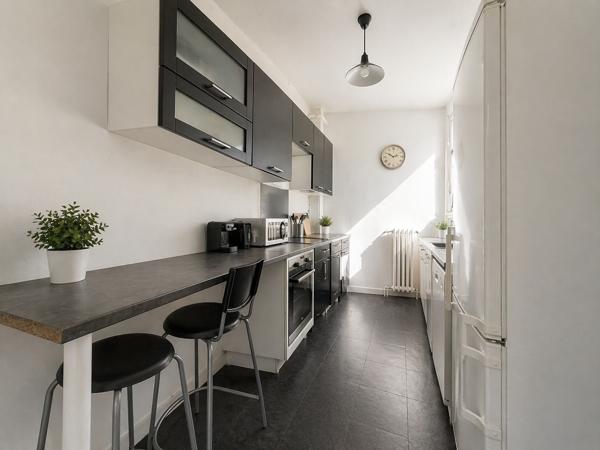 Appartement
         3 pièces
        - 68 m² 414 000 € *