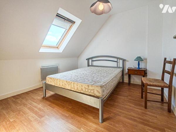 2111 - MAISON CONTEMPORAINE AVEC VIE DE PLAIN PIED - 3 CHAMBRES - TERRAIN PAYSAGE DE 483M²