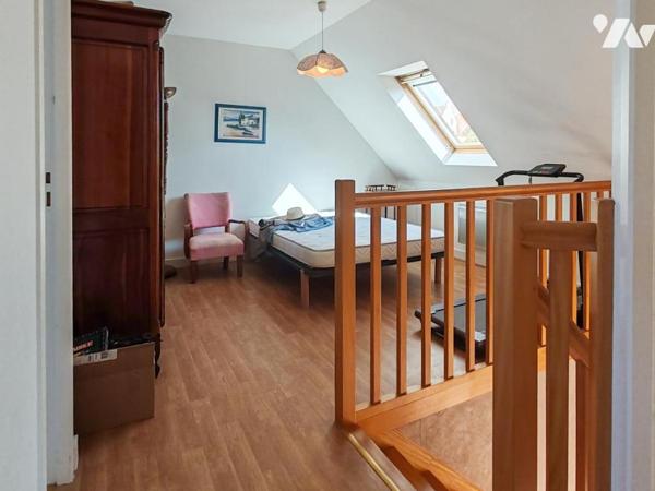 2111 - MAISON CONTEMPORAINE AVEC VIE DE PLAIN PIED - 3 CHAMBRES - TERRAIN PAYSAGE DE 483M²