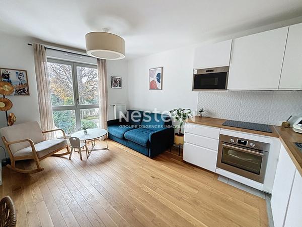 HYPER CENTRE - MAIRIE DE CLAMART - Vente d'un appartement 3 pièces traversant dans un immeuble récent