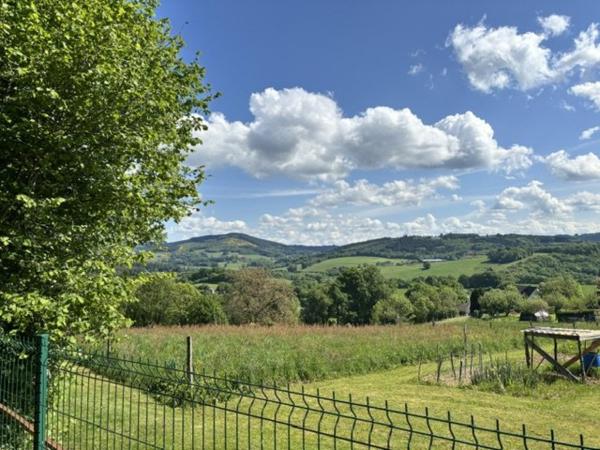 Maison 4 chambres 2sdb's, jardin 852 m2