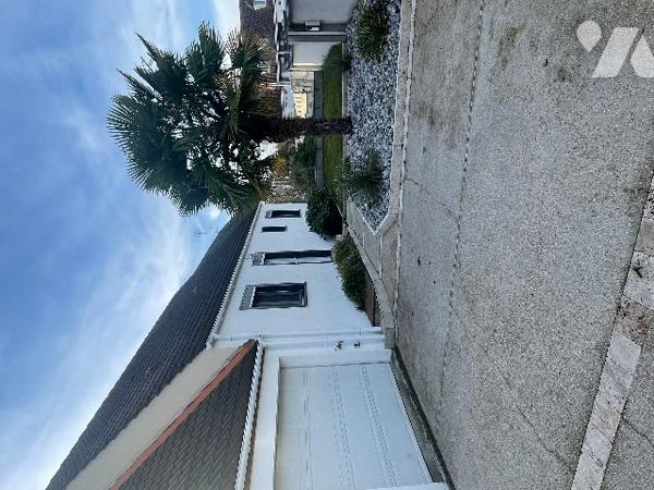 TOURY Pavillon de plain pied sans travaux dans rue calme