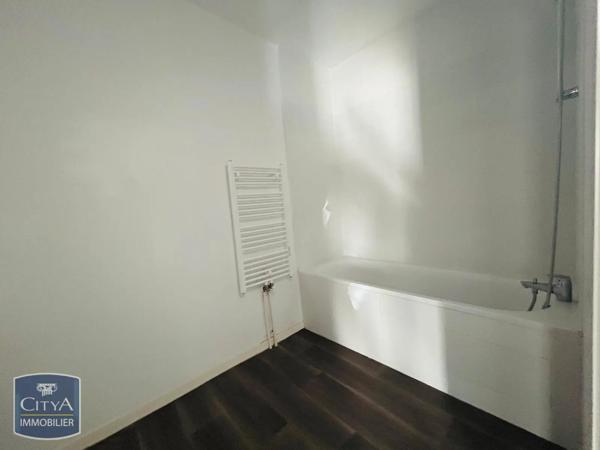Appartement à louer 3 pièces 69.11m² Mainvilliers (28300)