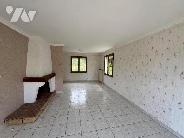 Nouveau mandat, Charmant pavillon indépendant situé sur la commune de Sedan (quartier Fresnois)...