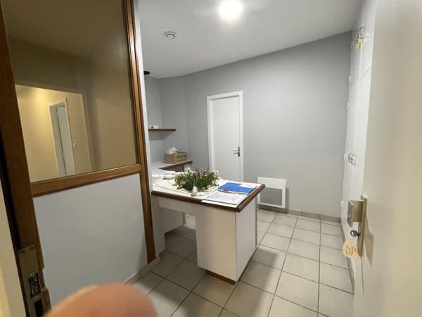 Local Commercial 11 pièces - 128 m²