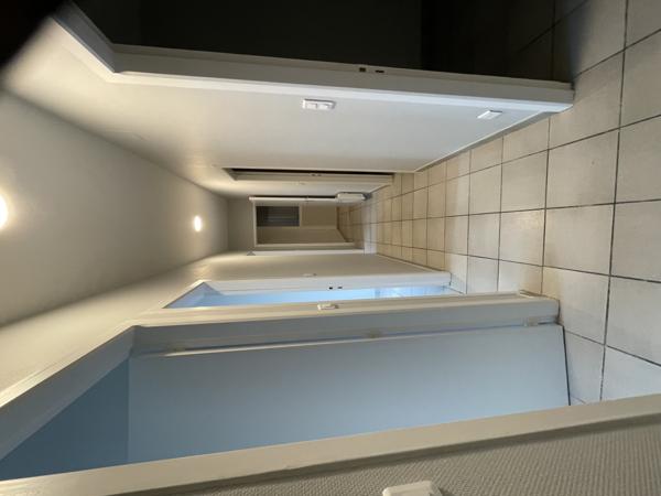 Local Commercial 11 pièces - 128 m²