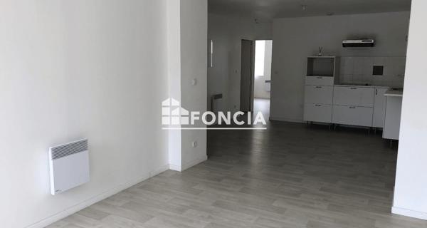 Location Appartement 3 pièces 70.7 m² - Roubaix 59100