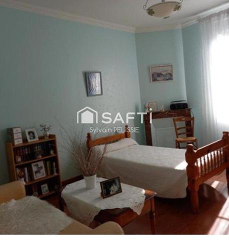 maison de ville en parfait état