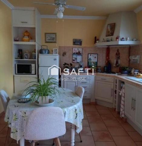 maison de ville en parfait état