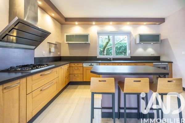 Maison à vendre 9 pièces 200 m² Tournefeuille