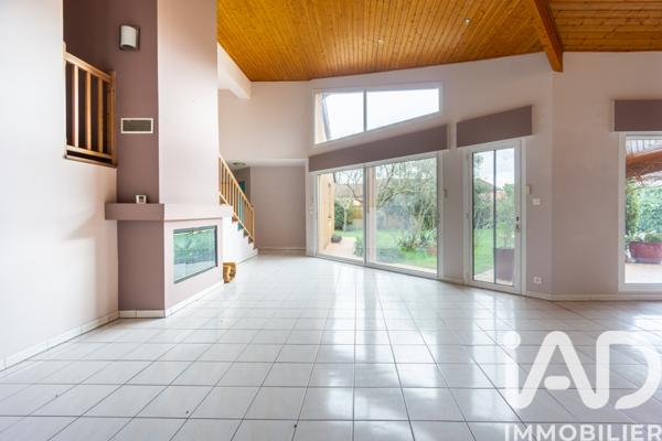 Maison à vendre 9 pièces 200 m² Tournefeuille