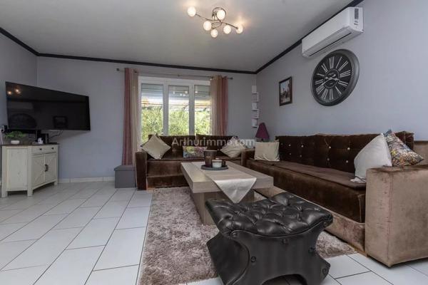 Vente                                                      Maison
                        
                     5 pièces                      100 m2                     à Morestel