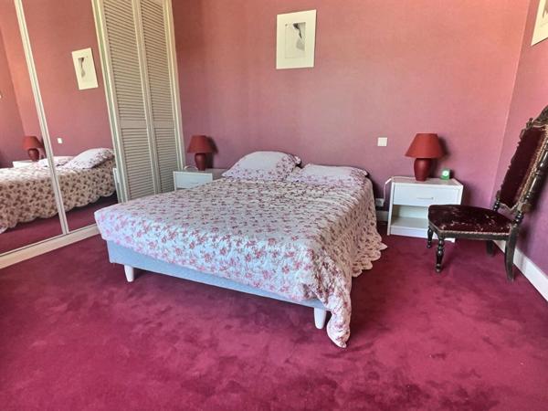 - 79000 - Niort - Maison de Charme 9 pièce(s) 215 m2- Av. De Limoges -