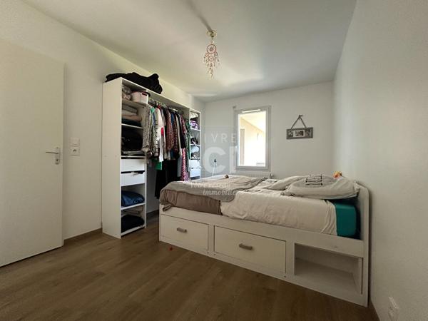 Appartement Couëron bourg 2 pièce(s) 47 m²  face Loire avec balcon, parking et garage