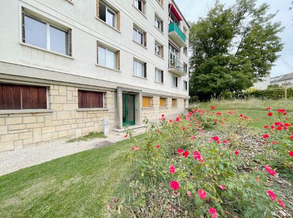 Versailles (78000) SECTEUR VERSAILLES CLAGNY MONTREUIL - REFAIT A NEUF - SUPERBE 82m2 utiles avec BALCON - 3 CHAMBRES - JARDIN PA