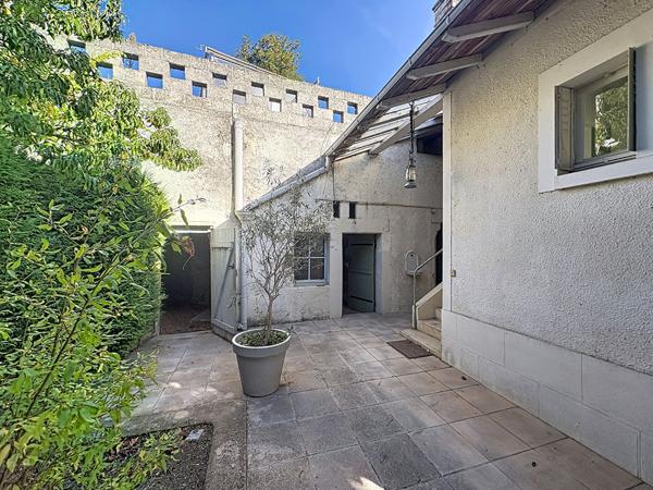 Maison ancienne Nazelles Négron 122 m²