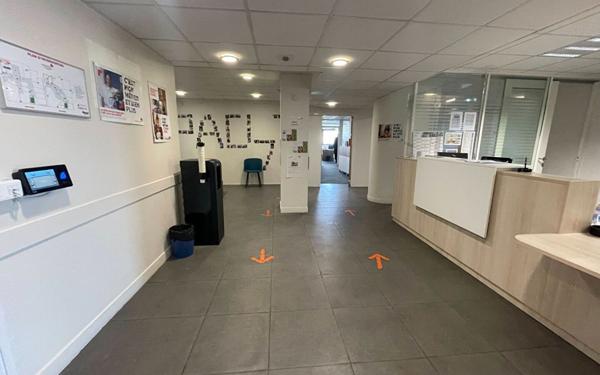 Immeuble à vendre    1 pièce •  Meaux